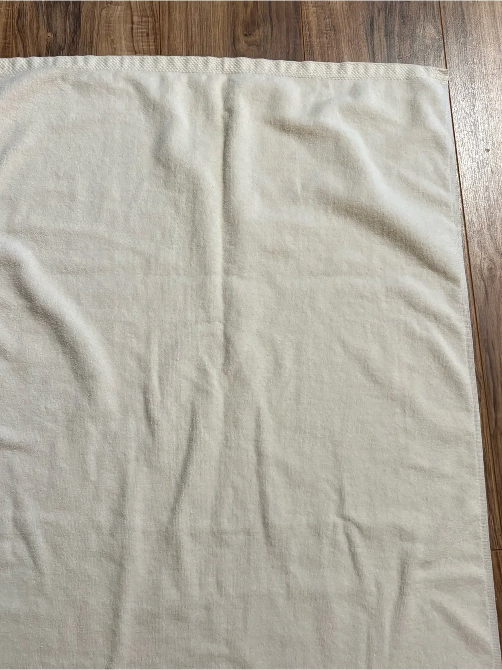 Avanti vintage towel